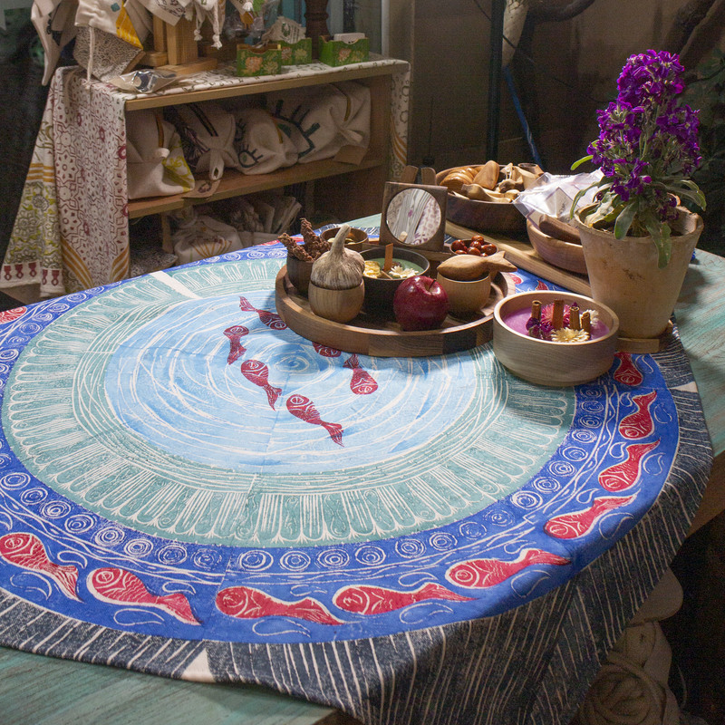 رومیزی طرح حوض ماهی کد M401