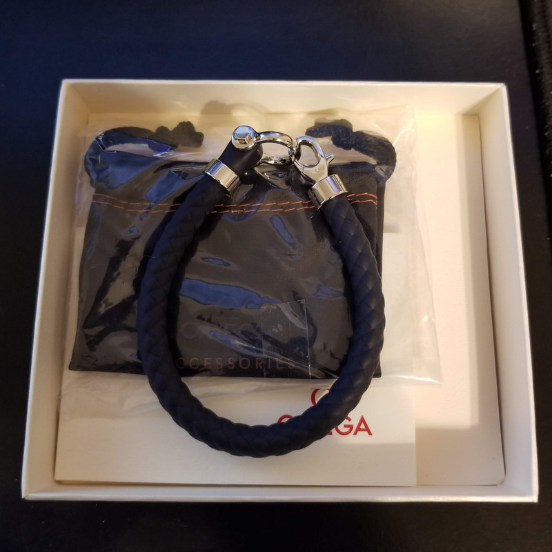 دستبند مردانه امگا مدل B34STA0509704
