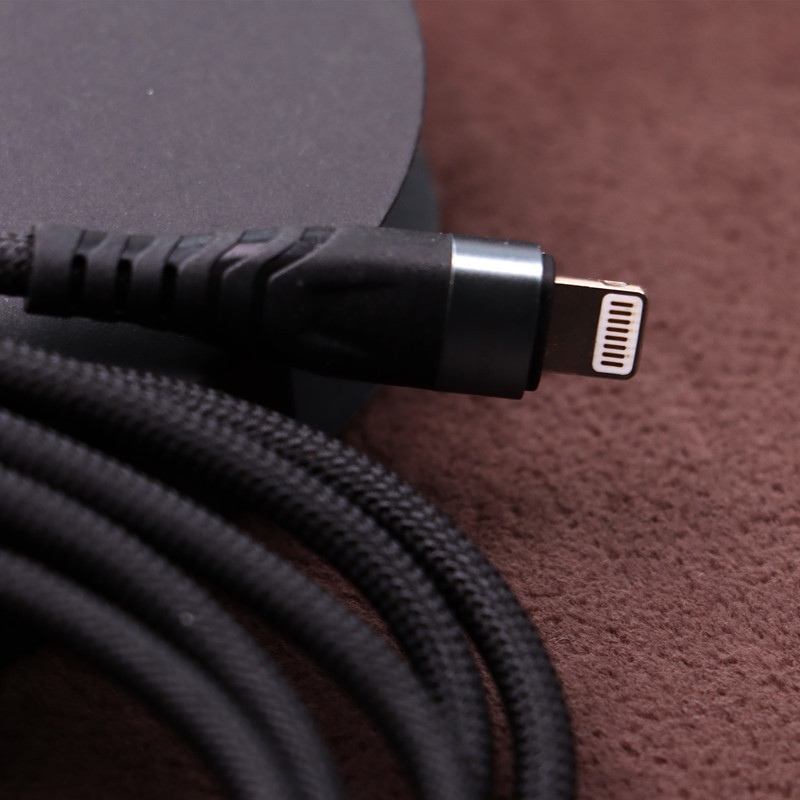 کابل تبدیل USB به لایتنینگ کی اف سنیور مدل S8ـ_IP طول 1.2 متر