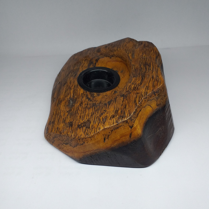 شمعدان چوبی مدل روستیک کد B05
