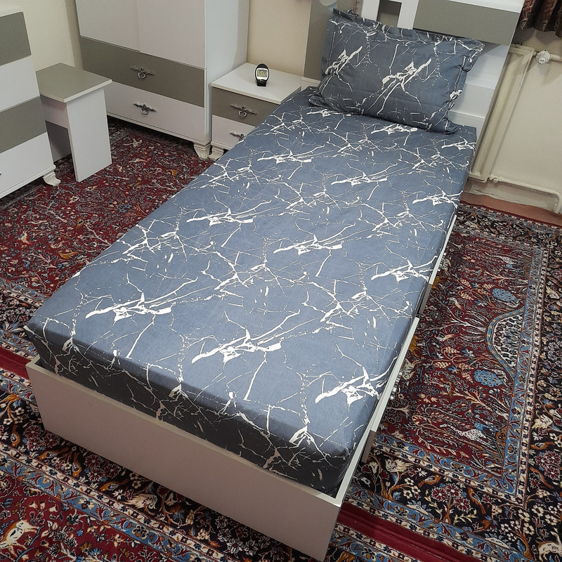 سرویس ملحفه مدل کشدار ni08014 طرح مرمر کد 100 یک نفره دو تکه
