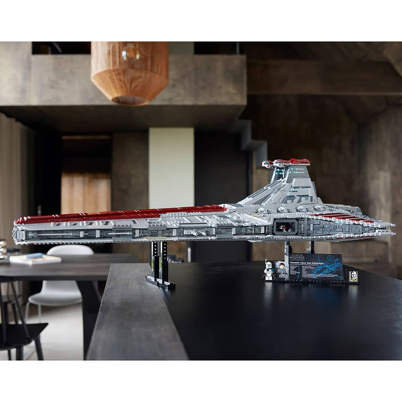 لگو 5374 تکه سری Star Wars مدل Venator-Class Republic Attack Cruiser کد 75367