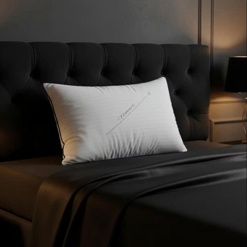 بالش تیموتی مدل Hilton hotel سایز 50*70 سانتی متر