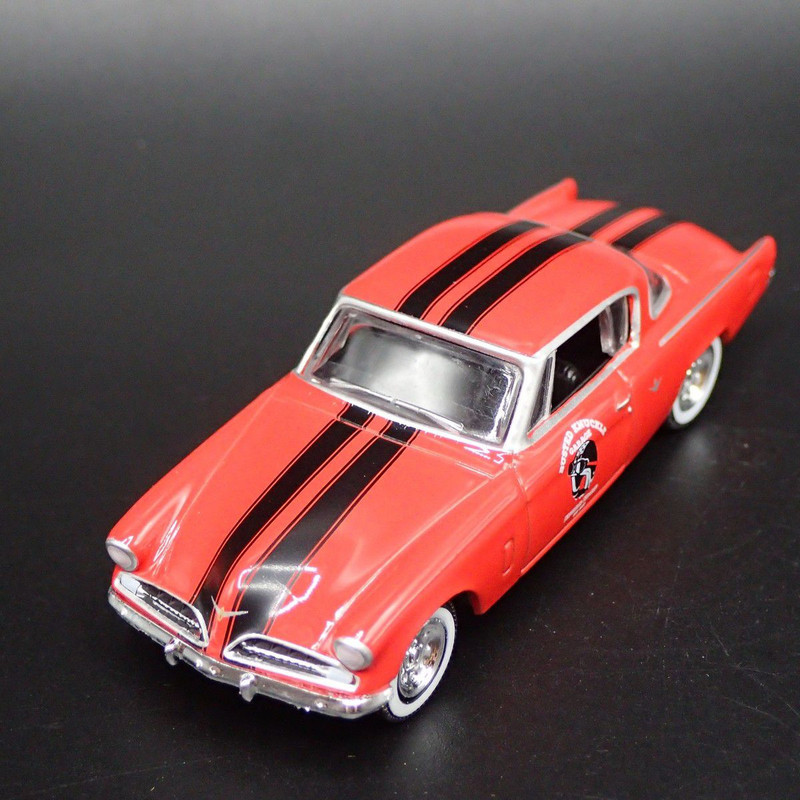 ماکت ماشین بازی گرین‌لایت مدل 1954 Studebaker Commander Starliner