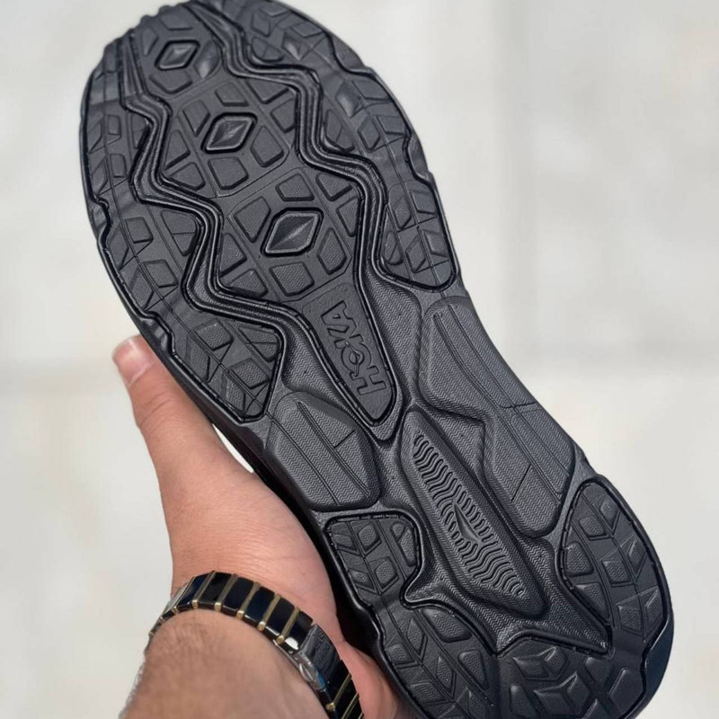 کفش پیاده روی مردانه هوکا مدل Challenger ATR 7 Gore-Tex