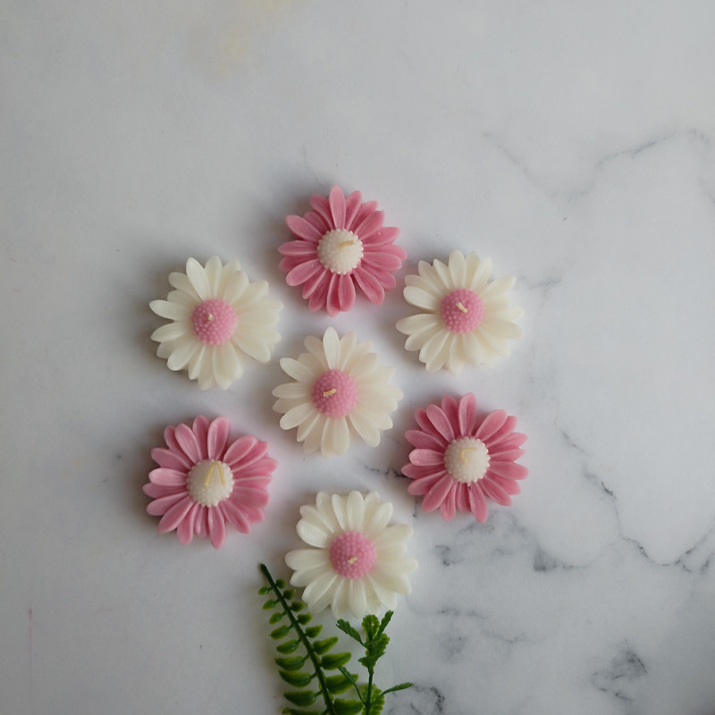 شمع مدل گل بابونه بسته 4 عددی