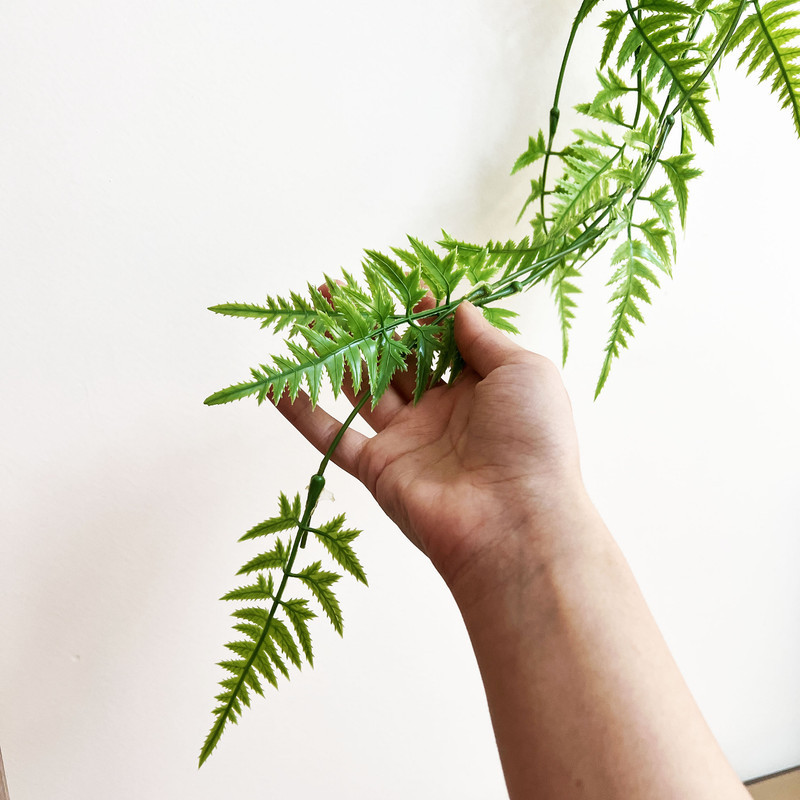 گل مصنوعی مدل آویز کاجی