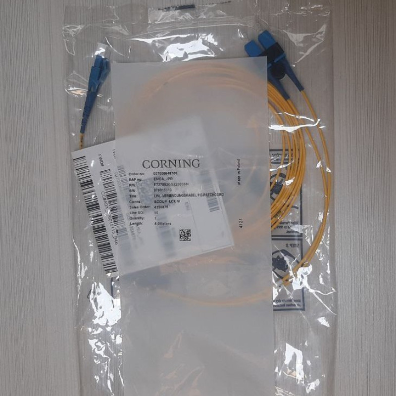 پچ کورد فیبر نوری کورنینگ مدل E727802GNZ20005M