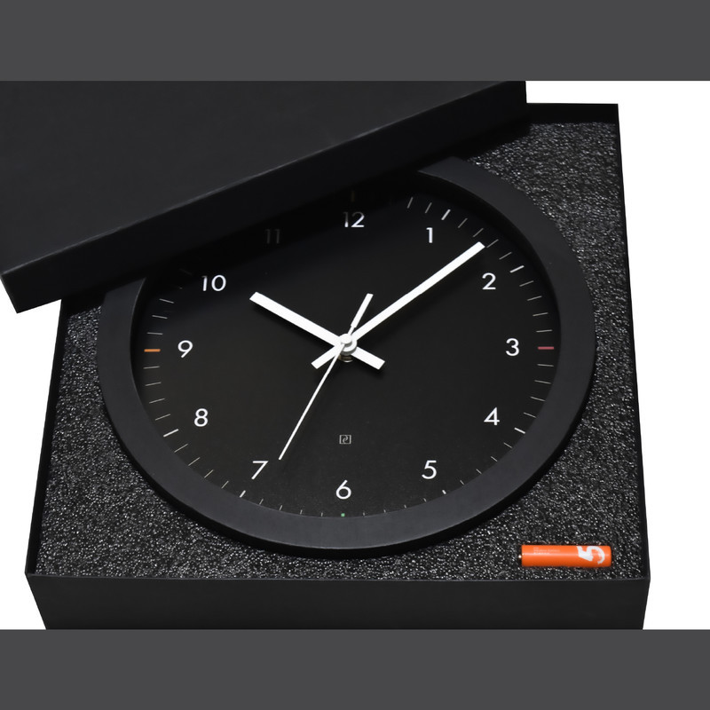 ساعت دیواری کوارتز لوپیک مدل تایتان کد B3014001