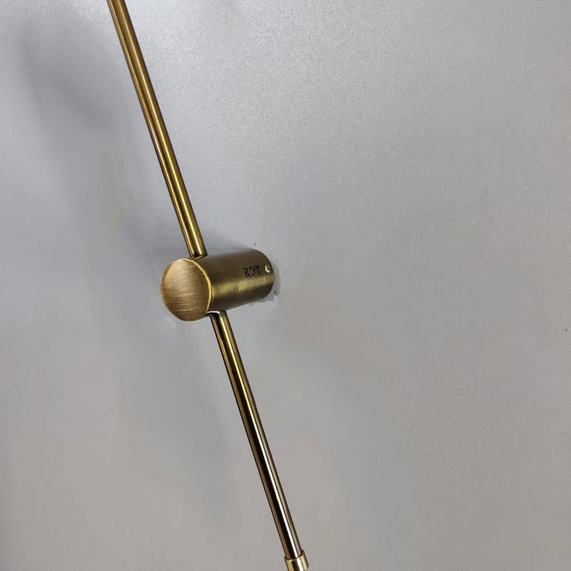 چراغ دیواری ار دی تی مدل خطی کدWe1400
