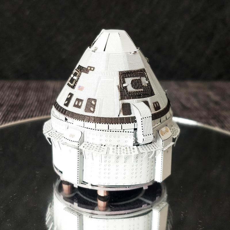 ساختنی مدل Starliner