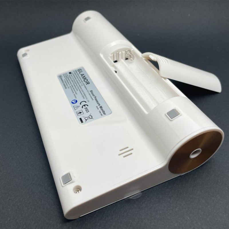 فشارسنج دیجیتالی بازویی گلامور مدل TMB-986 با صفحه نمایش بزرگ، حافظه 120 عددی، تشخیص ضربان قلب نامنظم، خاموشی خودکار، اعلان صوتی و منبع تغذیه برق و باتری