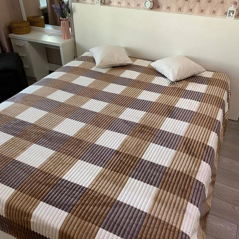 پتو مسافرتی مدل ژله ای پلیسه چهار خونه سایز 200 × 150 سانتی متر