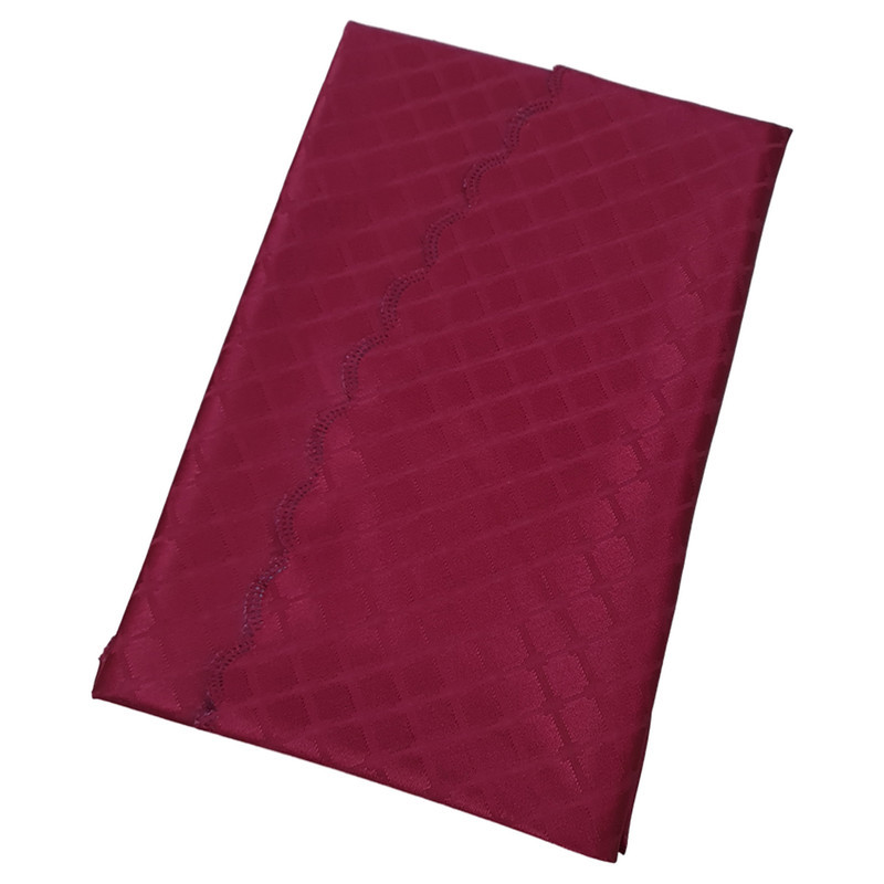 رومیزی رزین تاژ مدل چهارخانه سایز 180x150 سانتی‌متر