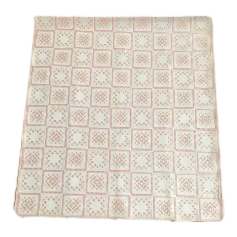 سفره 4 نفره مدل رویال طرح گیپور کد 05 سایز 100×100 سانتی متر
