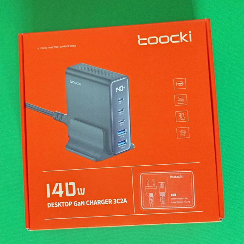 شارژر رومیزی 140 وات 5 پورت توکی مدل TCT140-22 به همراه کابل USB-C