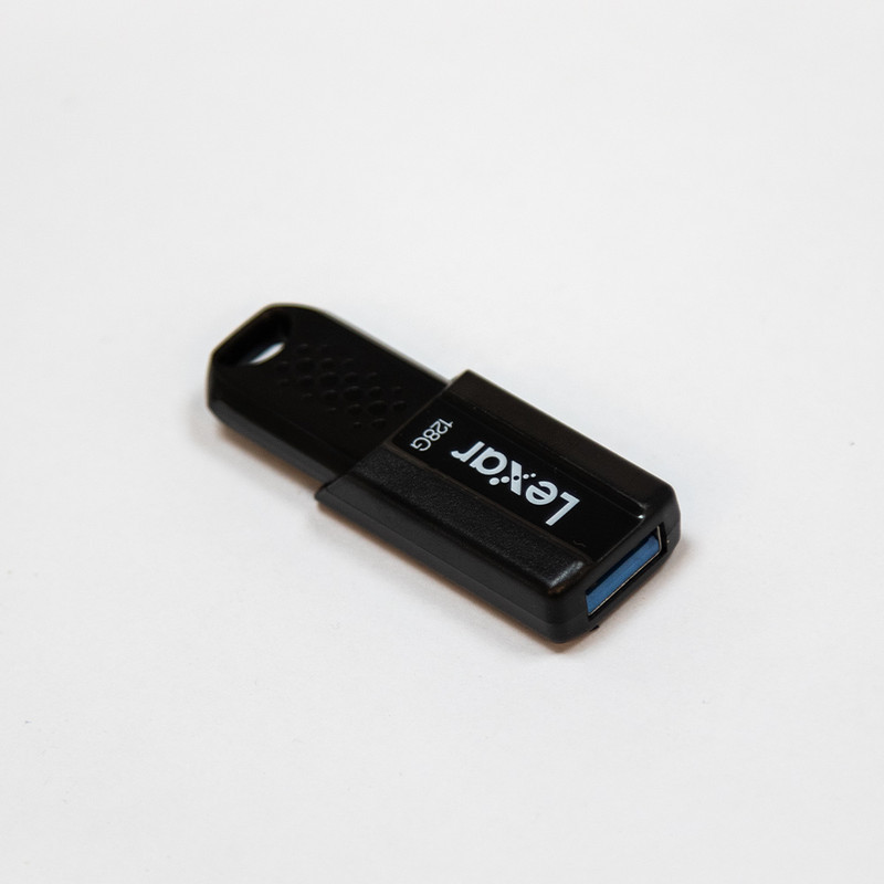فلش مموری لکسار مدل S80 ظرفیت 128 گیگابایت با رابط USB 3.2 GEN1