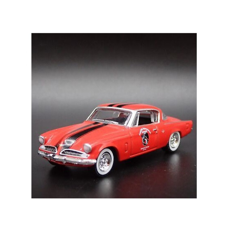 ماکت ماشین بازی گرین‌لایت مدل 1954 Studebaker Commander Starliner