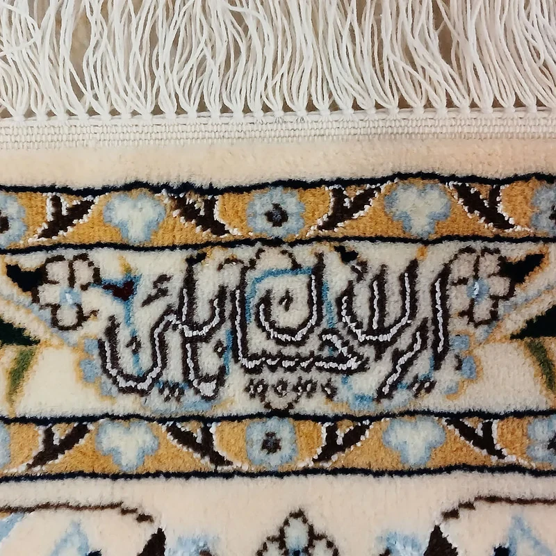 فرش دستبافت ۶ متری مدل افشان نایین ۶لا کد 1039 زمینه لاکی