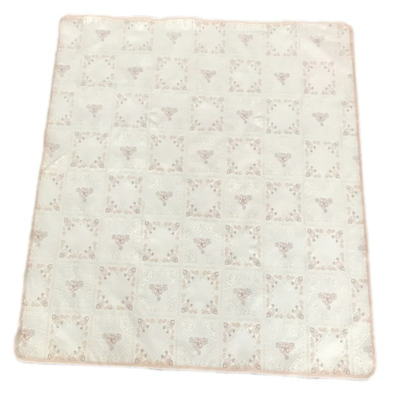 سفره 4 نفره مدل رویال طرح گیپور کد 06 سایز 100×100 سانتی متر