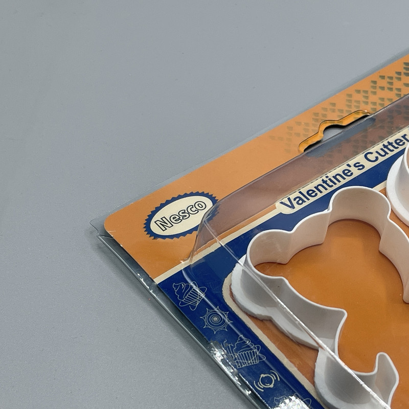 کاتر شیرینی پزی نسکو مدل روز عشق بسته هفت عددی