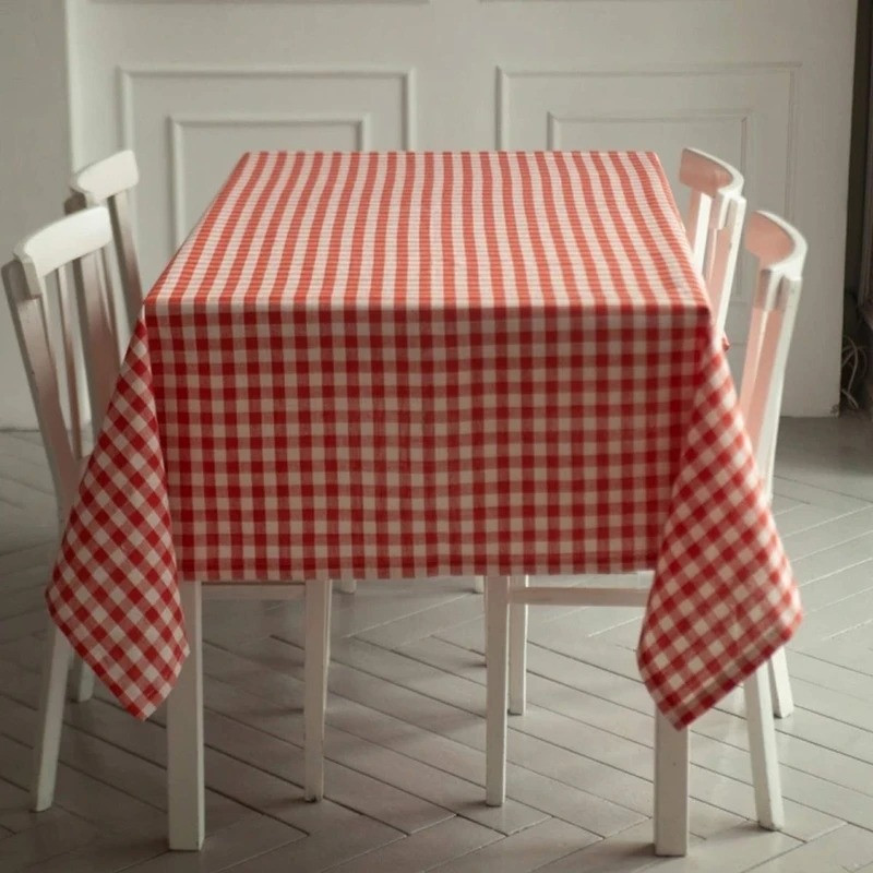 رومیزی اسپی توره مدل چهارخانه کد ET - B سایز 150x150 سانتی‌متر