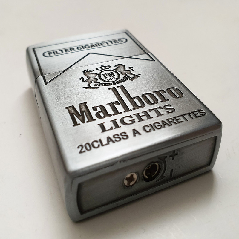 فندک مدل Marlboro