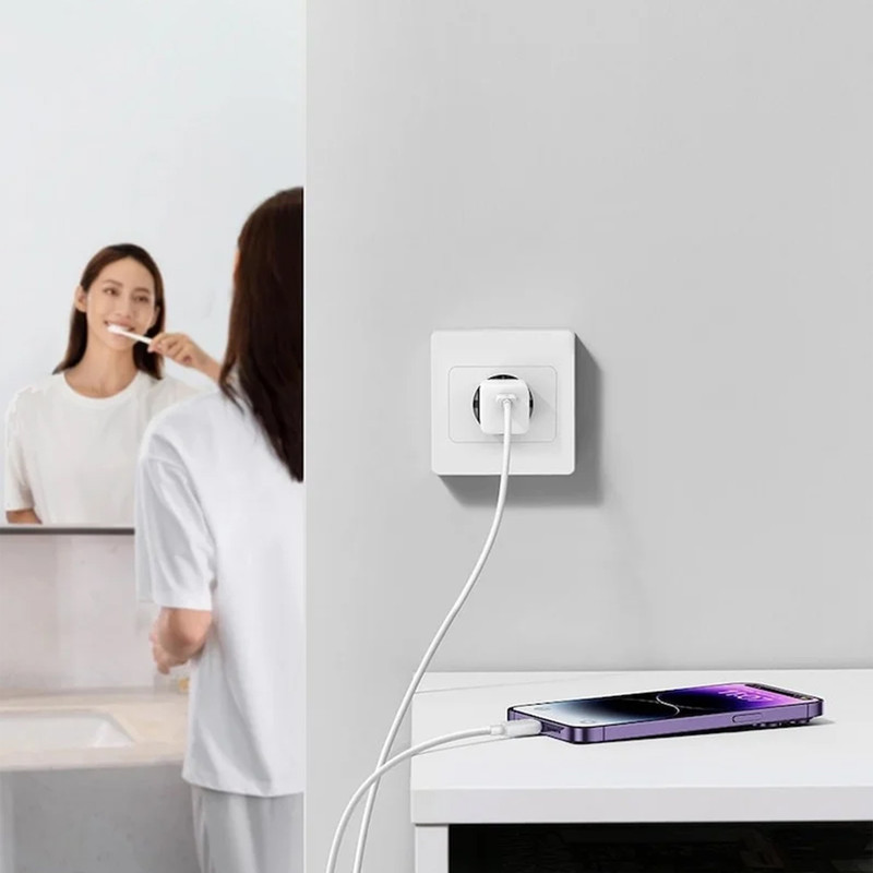شارژر دیواری 30 وات بیسوس مدل GAN5 mini 30W به همراه کابل تبدیل USB-C