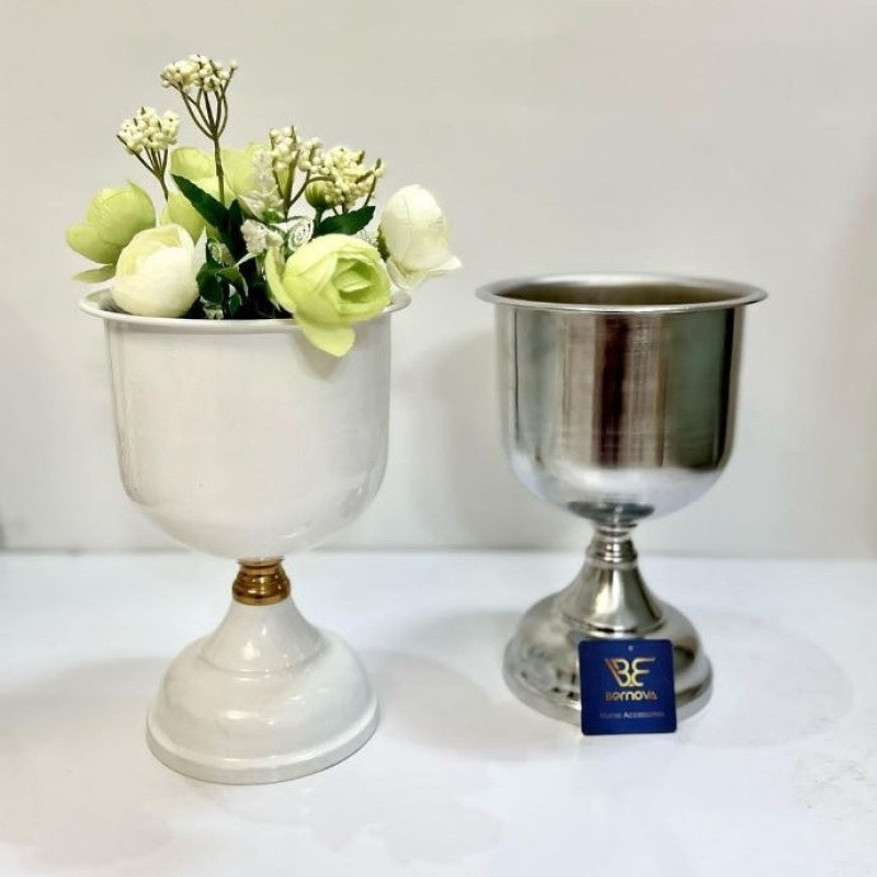 گلدان دکوری کاپ گل پایه‌دار فلزی با سوراخ زهکشی، مناسب گیاه طبیعی و مصنوعی، ابعاد 16×16×24 سانتی‌متر