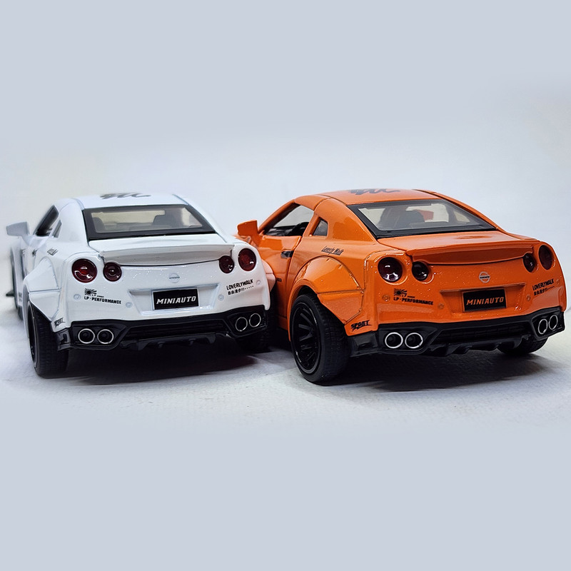 ماکت ماشین ناب سل مدل نیسان جی تی آر فلزی موزیکال چراغدار اسپرت NISSAN GTR SPORT به همراه جاسوییچی