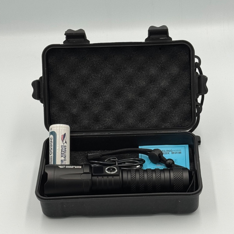 چراغ قوه دستی اسمایلینگ شارک مدل  شارژی و پاوربانک پنج حالته SD-7005 با نور مهتابی