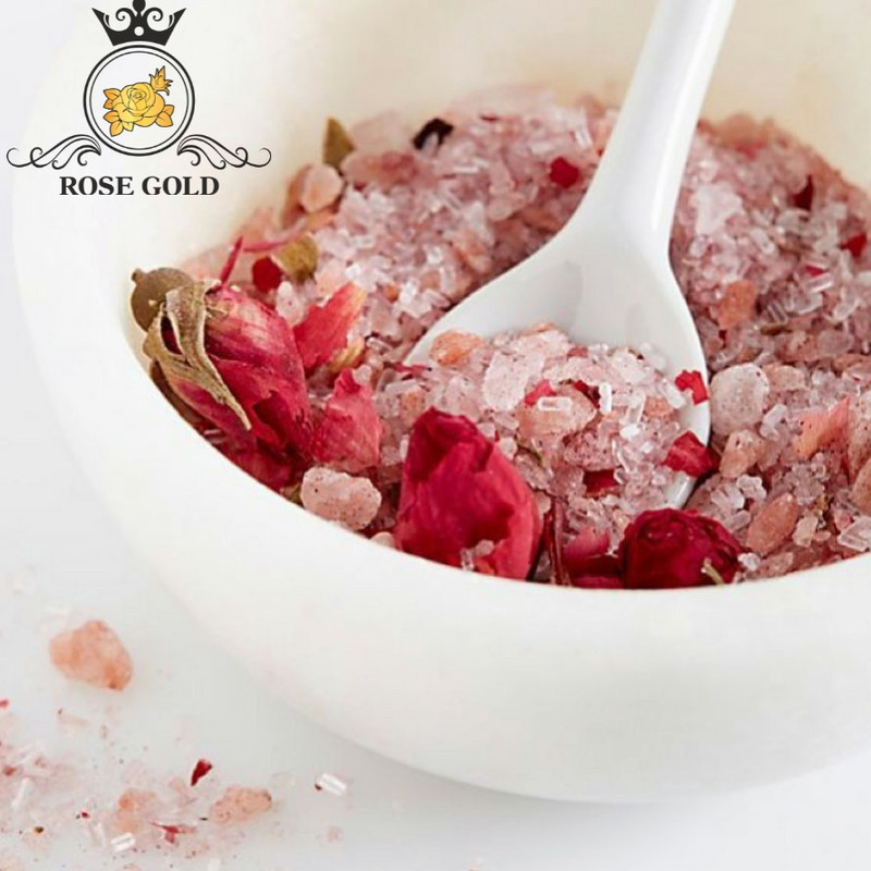 نمک حمام رز گلد مدل اسطوخودوس و گل رز وزن 500 گرم