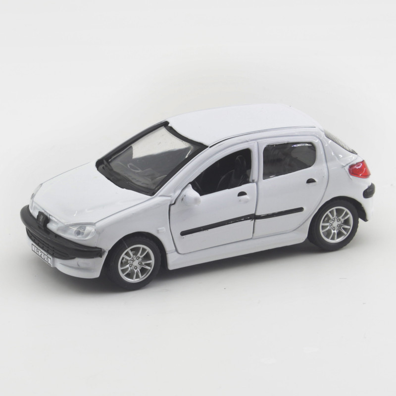 ماشین بازی مدل Peugeot 206