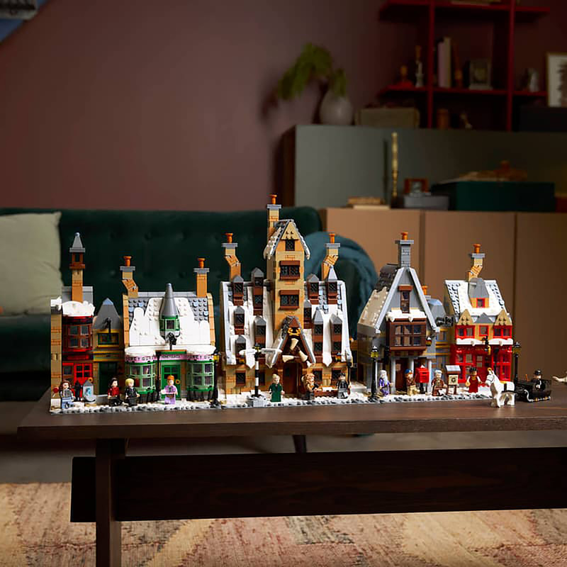 لگو 3228 تکه سری Harry Potter مدل Hogsmeade Village – Collectors' Edition کد 76457