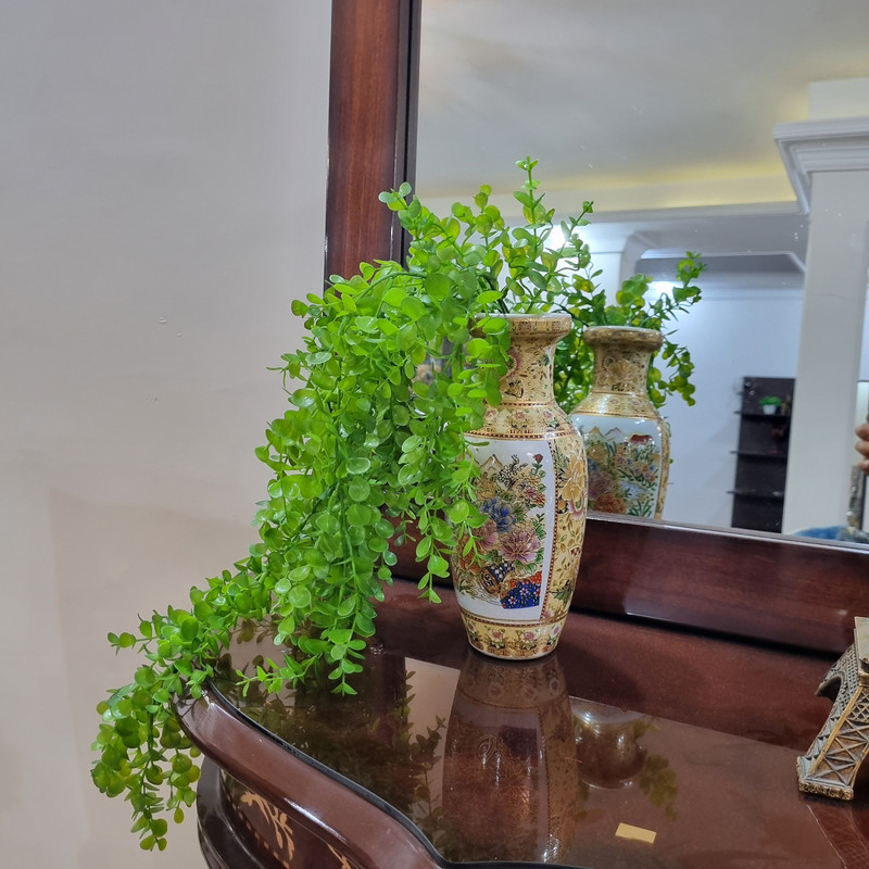 گل مصنوعی آویز شمشاد، 5 شاخه، ابعاد 2×22×74 سانتی‌متر، وزن 100 گرم