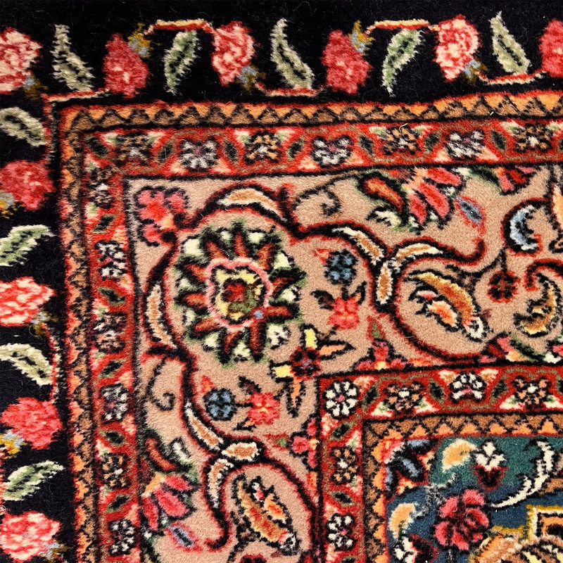 فرش دستبافت دو متری طرح گل ابریشم زمینه سرمه ای مدل NKP.RJ6