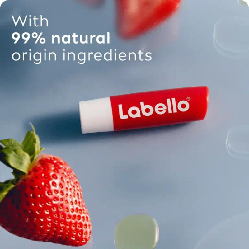 بالم لب لابلو مدل Strawberry Shine با رایحه توت‌فرنگی، پوشش درخشان، محافظ رطوبت، نرم‌کننده و فناوری Hydra IQ برای جلوگیری از خشکی و ترک لب