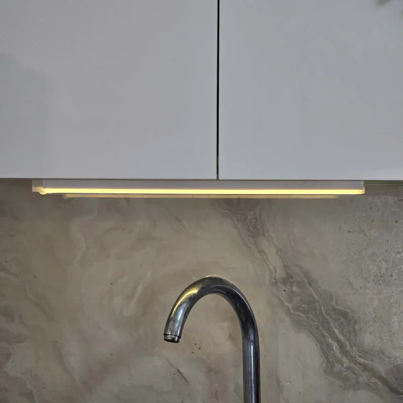 چراغ ال ای دی مدل کابینتی کد HY24-50CM