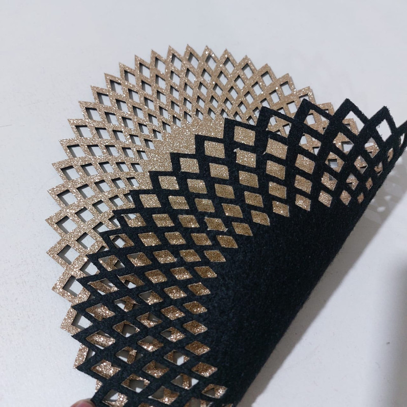 رومیزی مدل اکلیلی طرح آفتاب کد 27×42