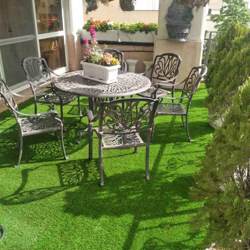 چمن مصنوعی مدل بهاری Europe-B15 سایز 1×2 متر