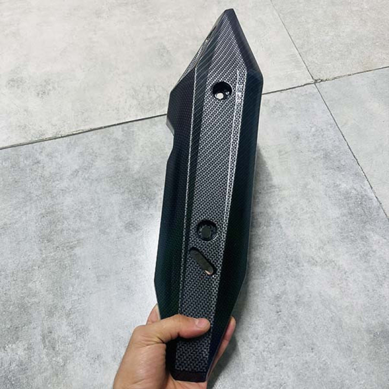 کاور و محافظ اگزوز موتور سیکلت وارون مدل C-8-CARBON مناسب برای هوندا کلیک 150واریو 150