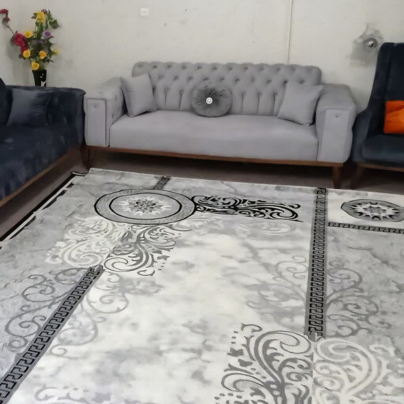 فرش ماشینی ساوین طرح ورساچه کد 4010 زمینه نقره ای روشن
