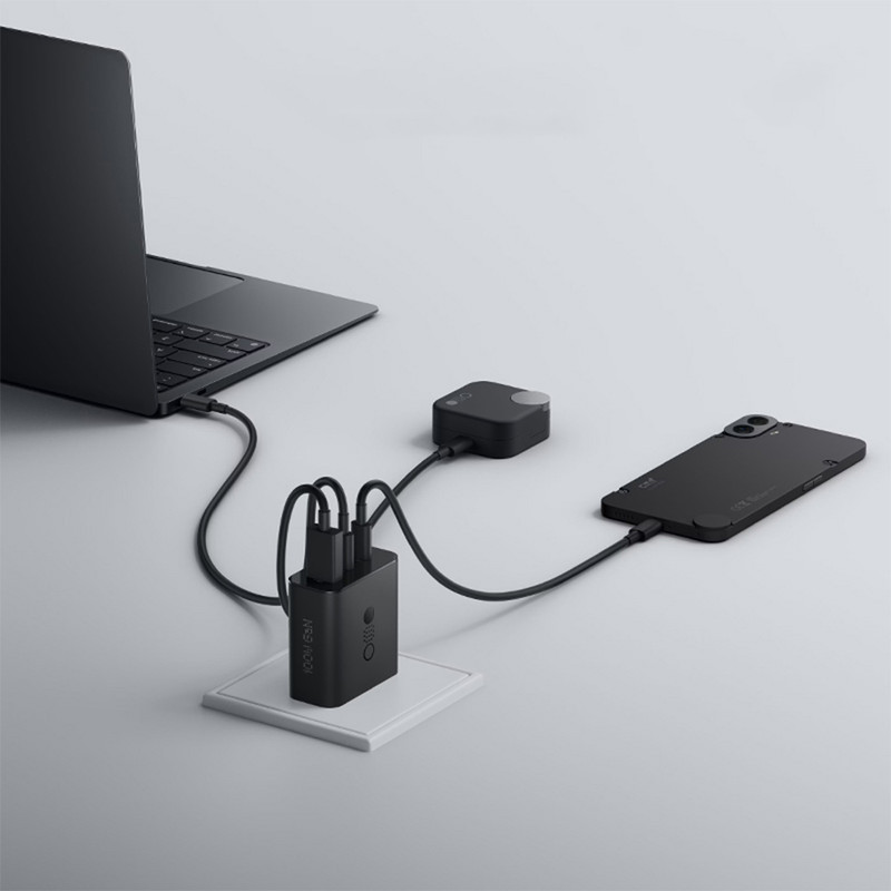 شارژر دیواری 100 وات سه پورت ناتینگ مدل CMF Power GaN به همراه کابل USB-C طول 1.5 متر