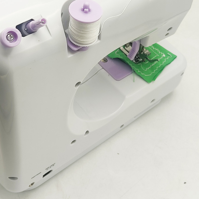 اسباب بازی مدل چرخ خیاطی کد YASM-505A