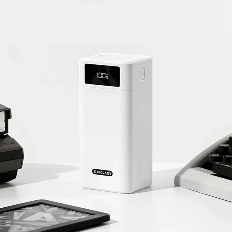 پاوربانک تکلاست مدل A60 Pro ظرفیت 60000 میلی آمپر ساعت