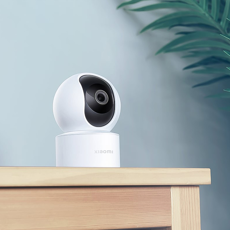 دوربین مداربسته بی‌سیم تحت شبکه شیائومی مدل Mi C200 با وضوح Full HD، چرخش 360 درجه افقی و 106 درجه عمودی، کدک H.265، تشخیص هوشمند انسان، انتقال صدای دوطرفه و پشتیبانی از کنترل صوتی با دستیار Google و Alexa