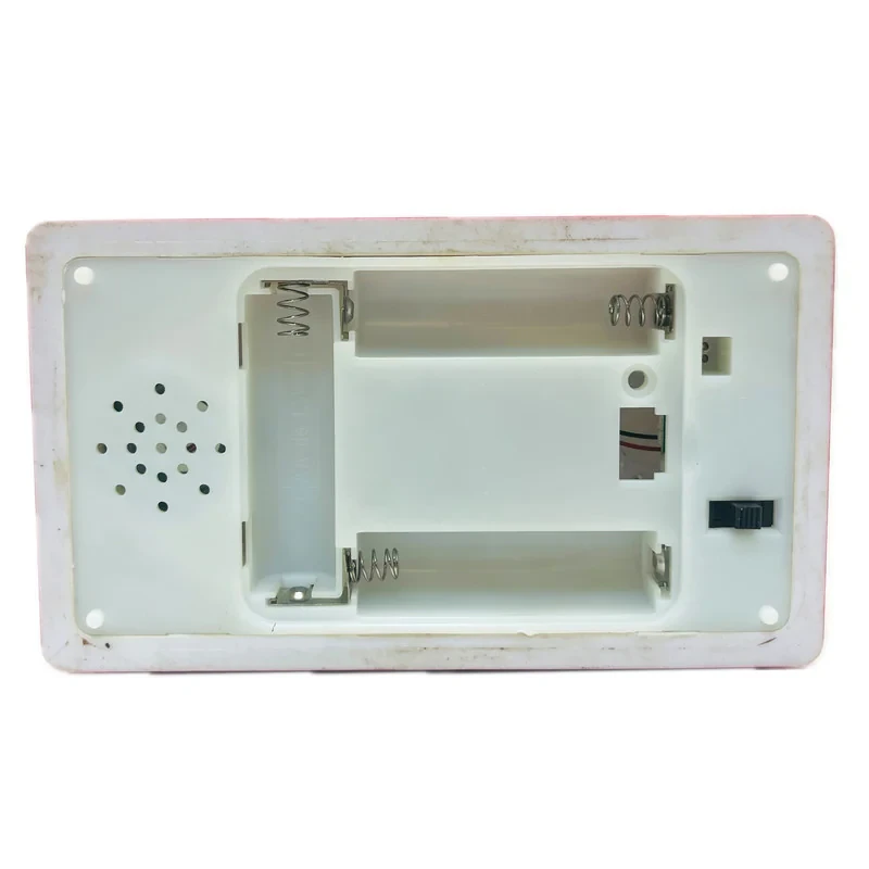 گوی موزیکال مدل پمپی آکواریومی طرح پنجره آدم برفی و کریسمس کد P4221