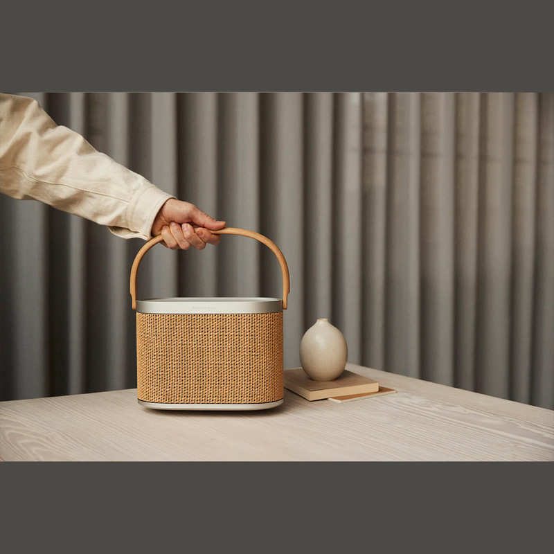 اسپیکر بلوتوثی قابل حمل بنگ اند آلفسن مدل Beosound A5 Nordic