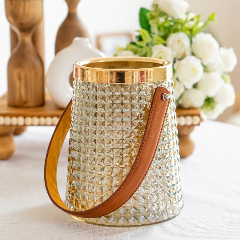 گلدان دکوری شیشه‌ای مدل هیرا با طرح دسته چرمی و ابعاد 16×16×16 سانتی‌متر، وزن 550 گرم
