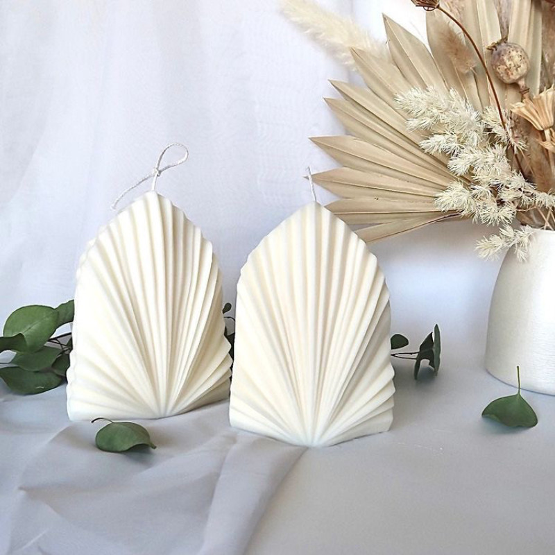 شمع دست ساز مدل برگ نخل بادبزنی
